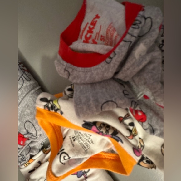 2 sets of Disney PJs size 5T - Picture 2 of 2